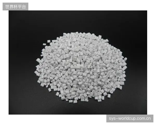 新款PC-ABS合金盔的缺口冲击强度达到850J-m,确保在160公里球击下无结构性穿透风险 新款PC-ABS合金盔的缺口冲击强度达到850J-m,确保在160公里球击下无结构性穿透风险